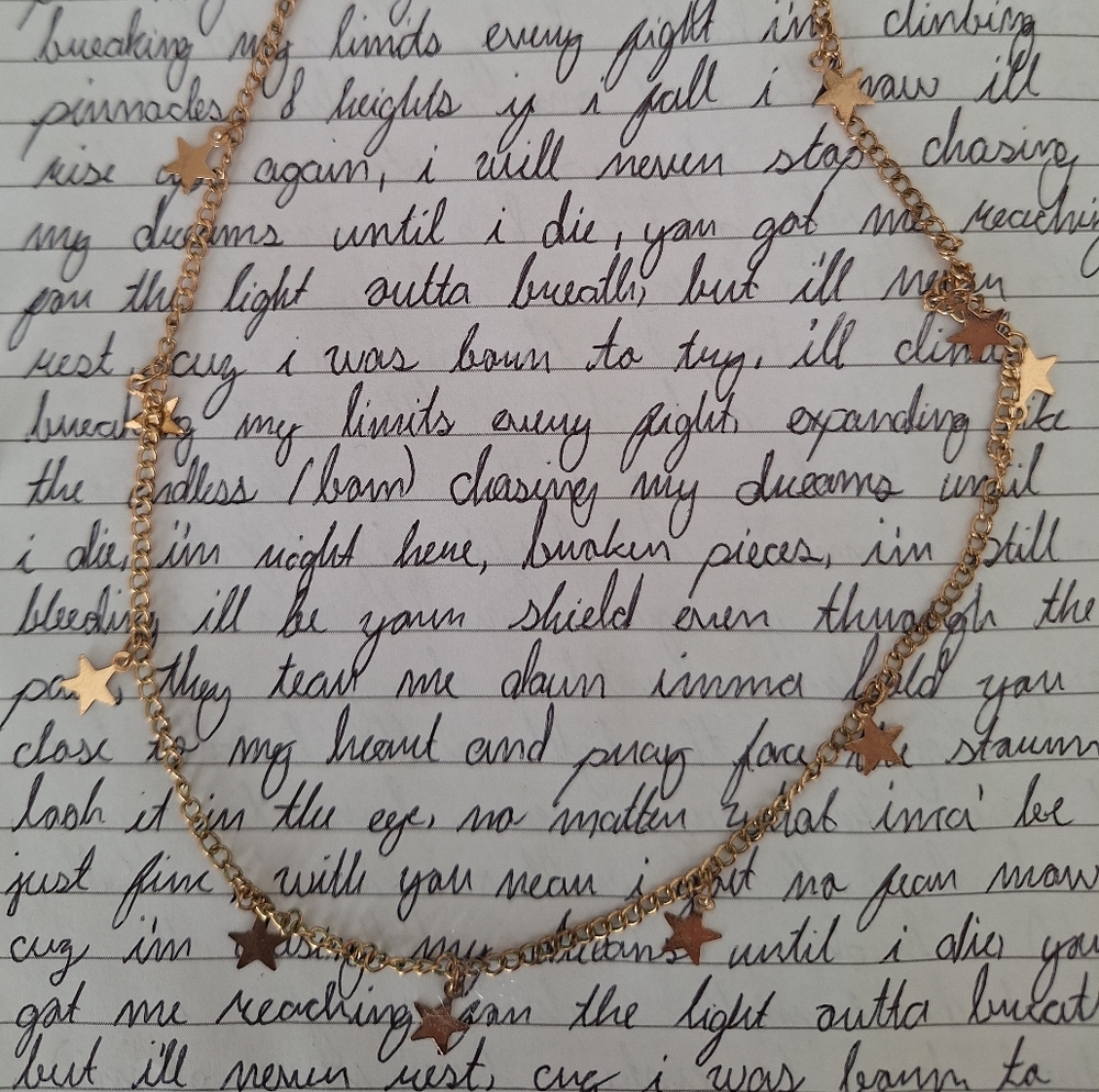 Gold stars necklace ₊˚⊹౨ৎ ₊˚⊹